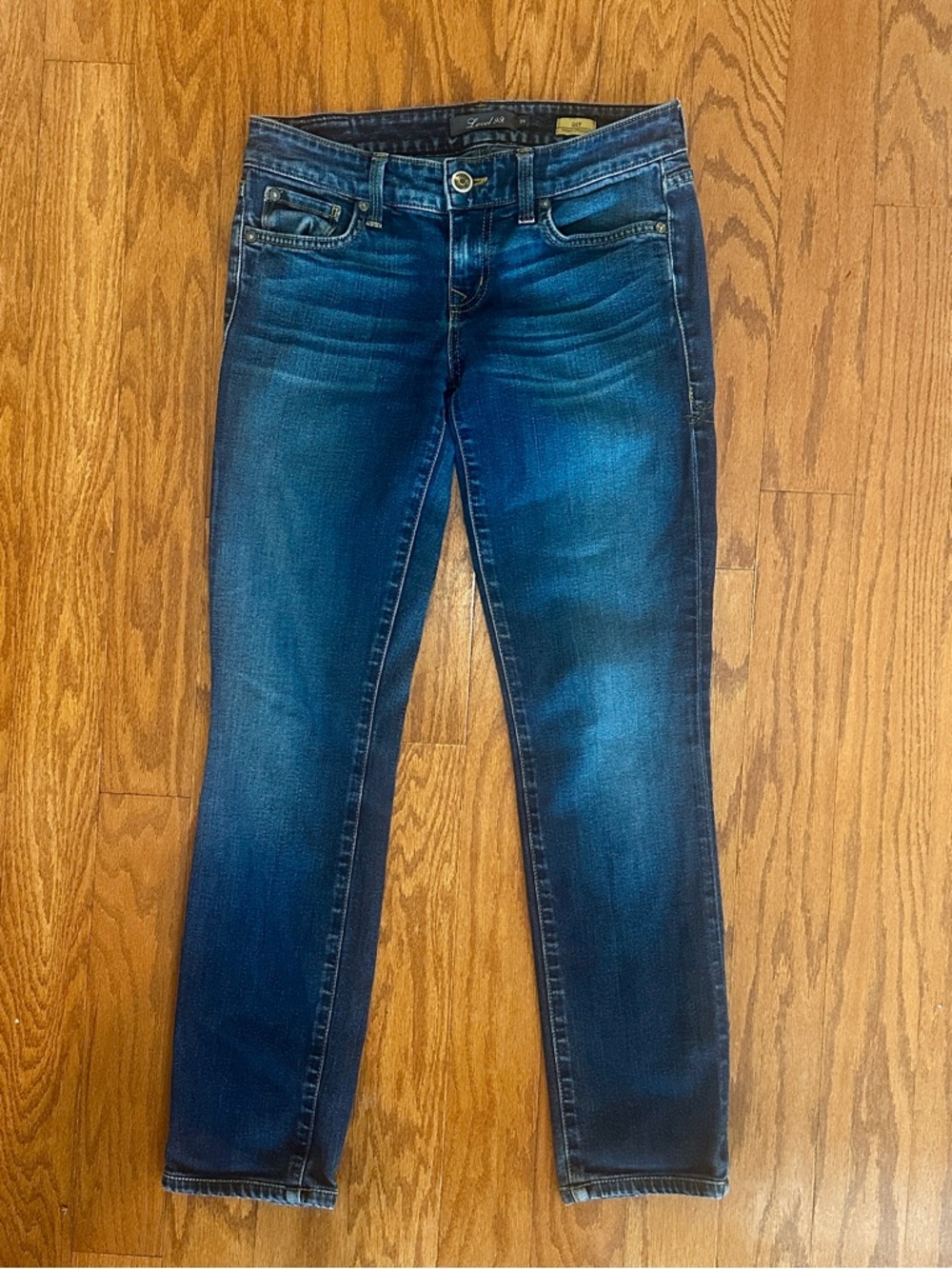 Level 99 LILY Skinny Straight blue denim jeans 26